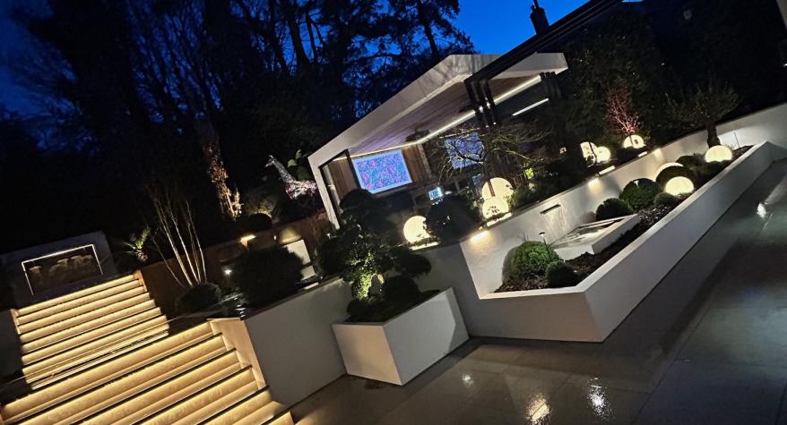 Outdoor lighting Smart Home Specialist